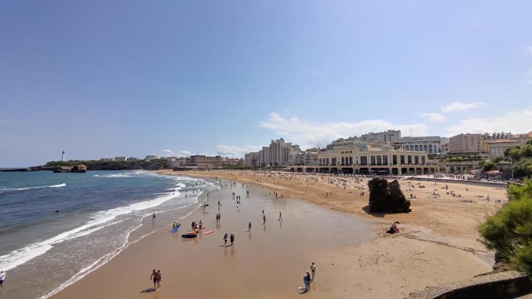 Appartement Le Sahel - Vue Imprenable Sur L'Ocean Біарріц Екстер'єр фото